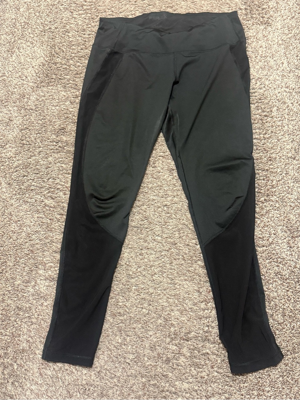 Reflex Black Leggings size Large